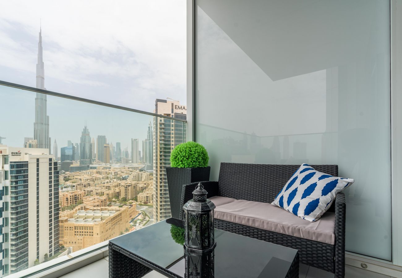 Ferienwohnung in Dubai -  Ultimate Stay / 4 Beds / Burj Khalifa View / Ultra Modern / Business Bay