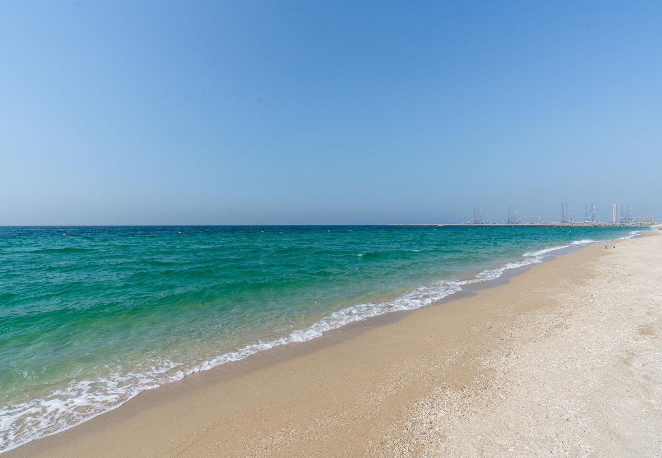 Ferienwohnung in Dubai - Ultimativer Aufenthalt / 4 Personen / direkt am Strand / Meerblick