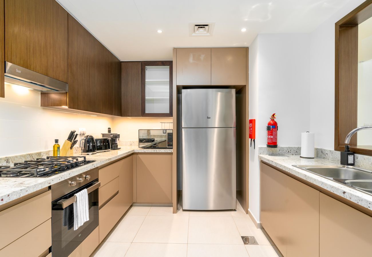 Ferienwohnung in Dubai - Luxury 2BR Downtown | Private Balcony Steam Room