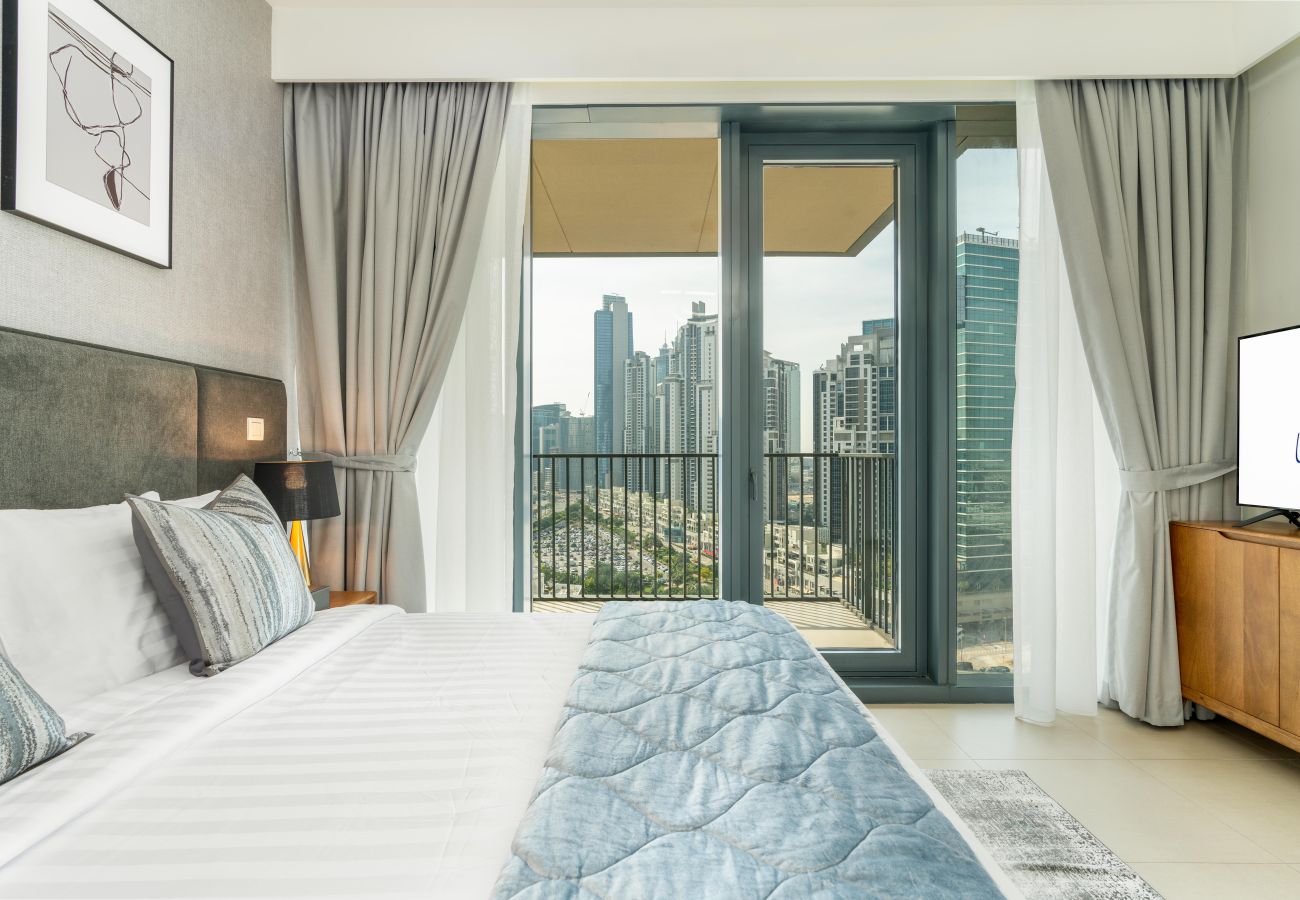 Ferienwohnung in Dubai - Luxury 2BR Downtown | Private Balcony Steam Room