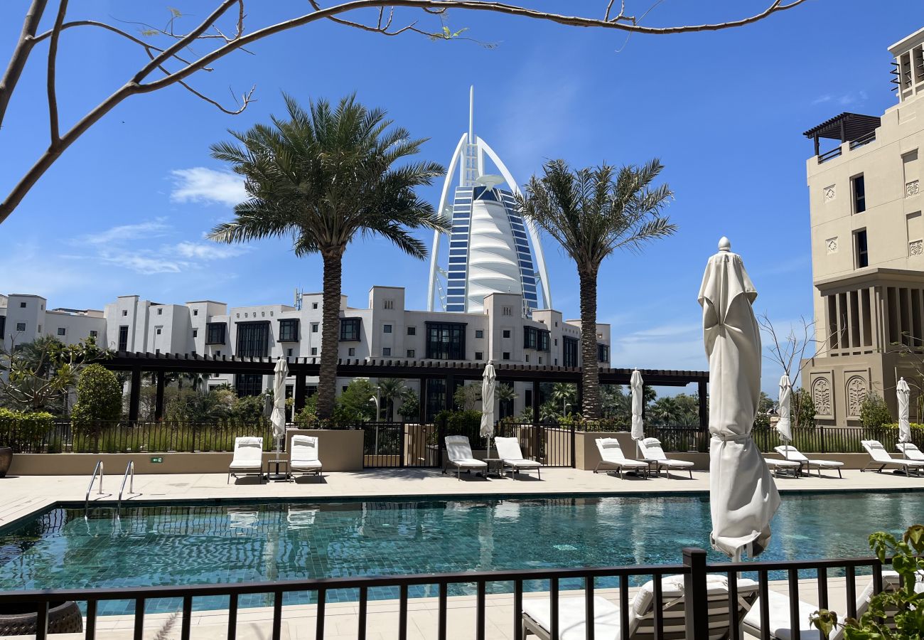 Ferienwohnung in Dubai - Ultimate Stay / 3 Beds / Next to Burj Al Arab / Designer Luxury / MJL