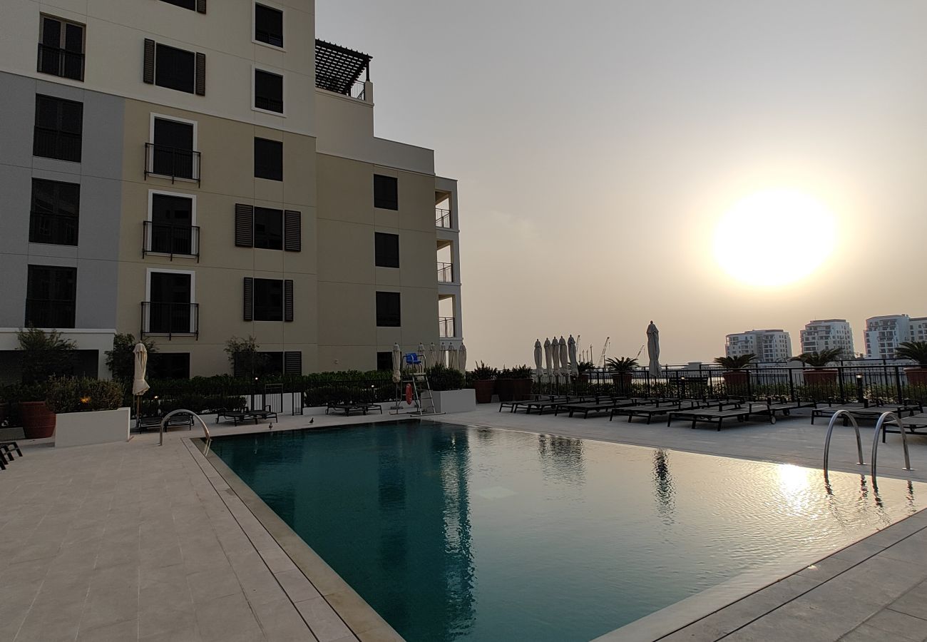 Ferienwohnung in Dubai - Ultimate Stay / Sea Views / Port De La Mer / Brand New / 4 People