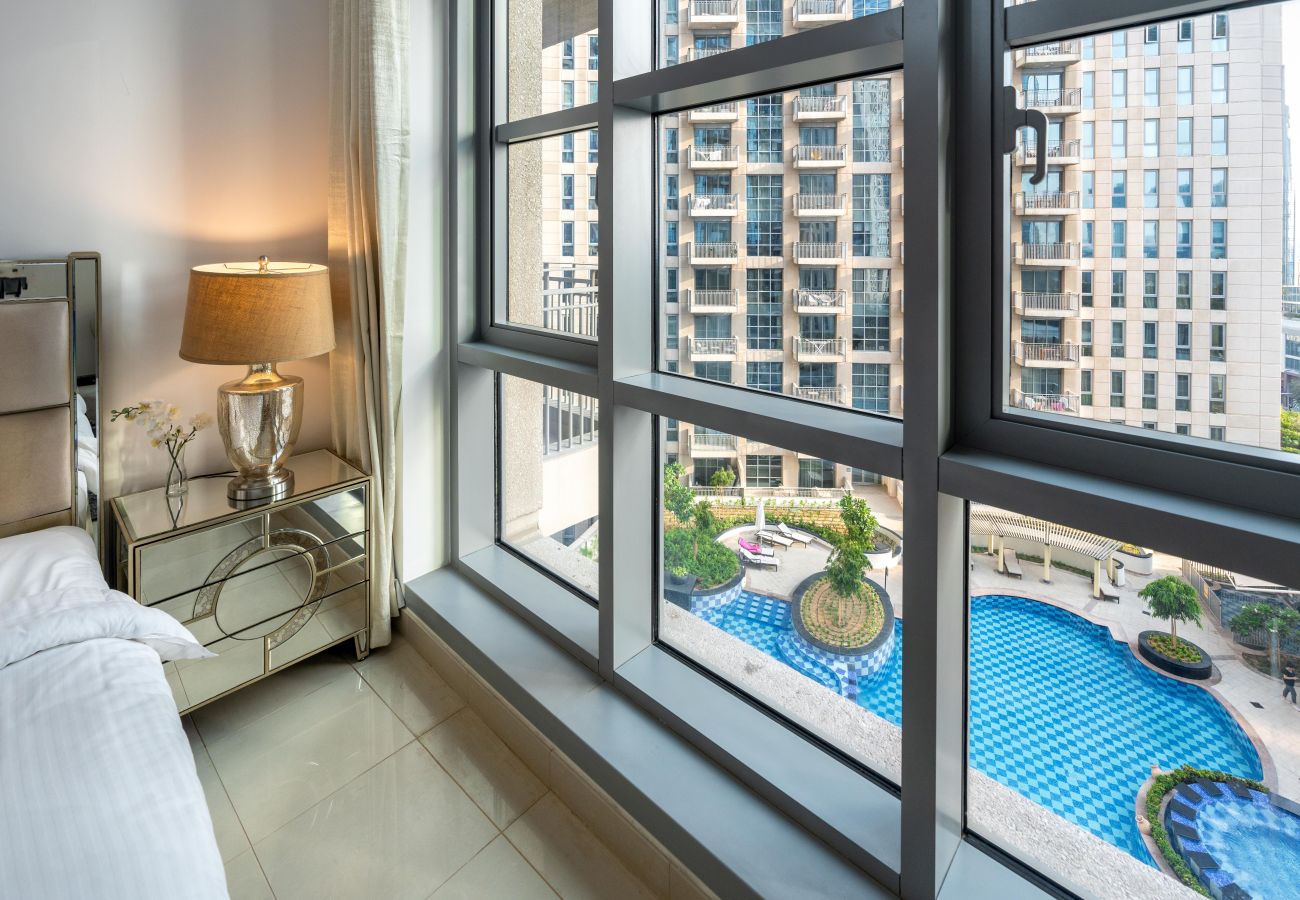 Ferienwohnung in Dubai - Luxuriöses 2-Zimmer-Apartment mit Pool und Blick auf die Oper