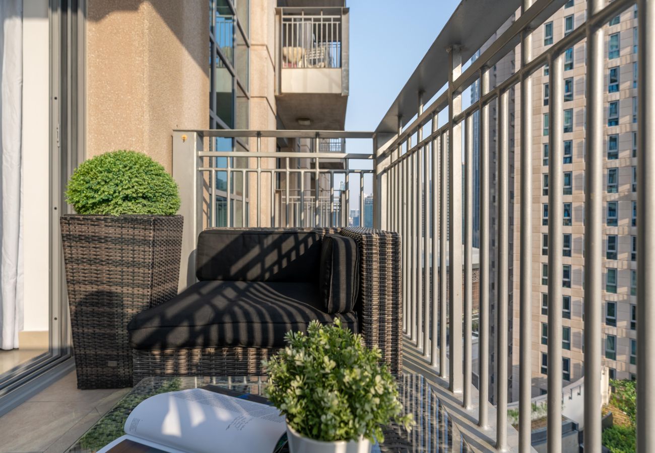 Ferienwohnung in Dubai - Luxuriöses 2-Zimmer-Apartment mit Pool und Blick auf die Oper