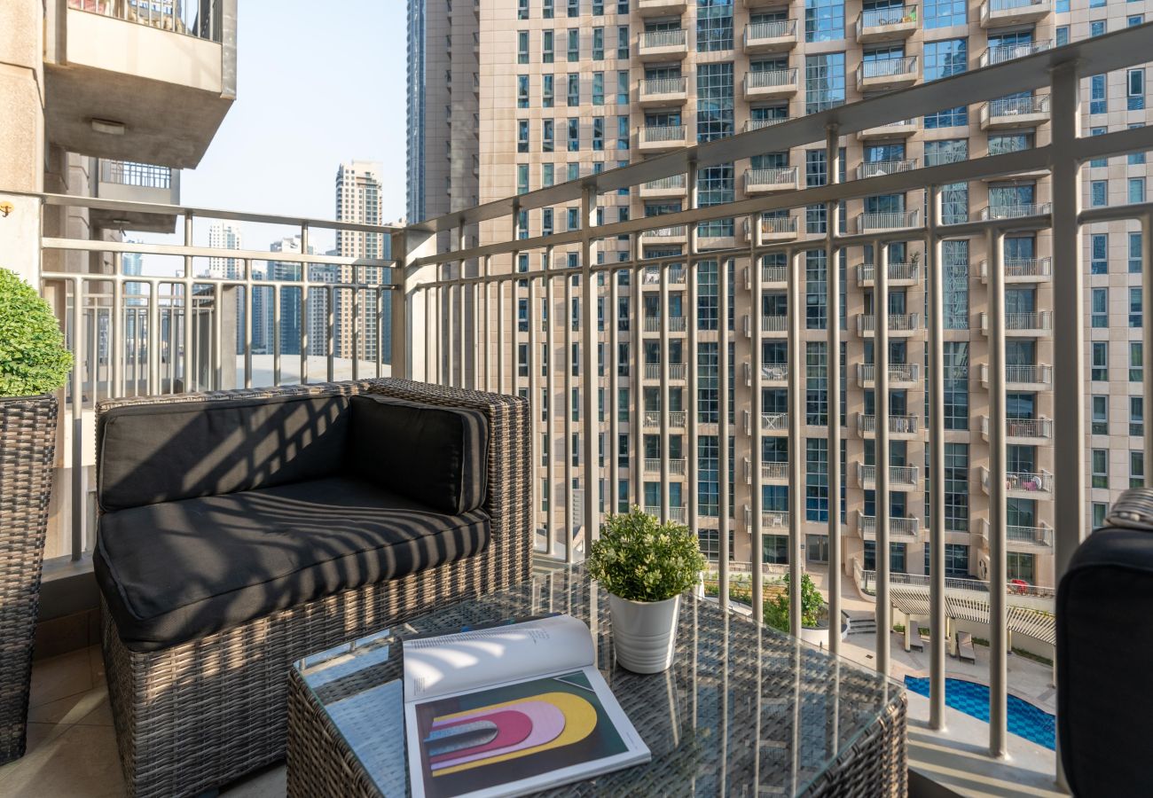 Ferienwohnung in Dubai - Luxuriöses 2-Zimmer-Apartment mit Pool und Blick auf die Oper