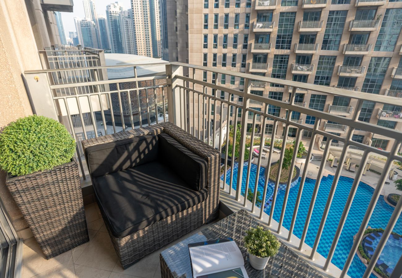 Ferienwohnung in Dubai - Luxuriöses 2-Zimmer-Apartment mit Pool und Blick auf die Oper