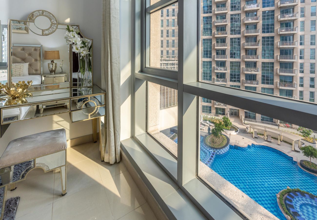 Ferienwohnung in Dubai - Luxuriöses 2-Zimmer-Apartment mit Pool und Blick auf die Oper