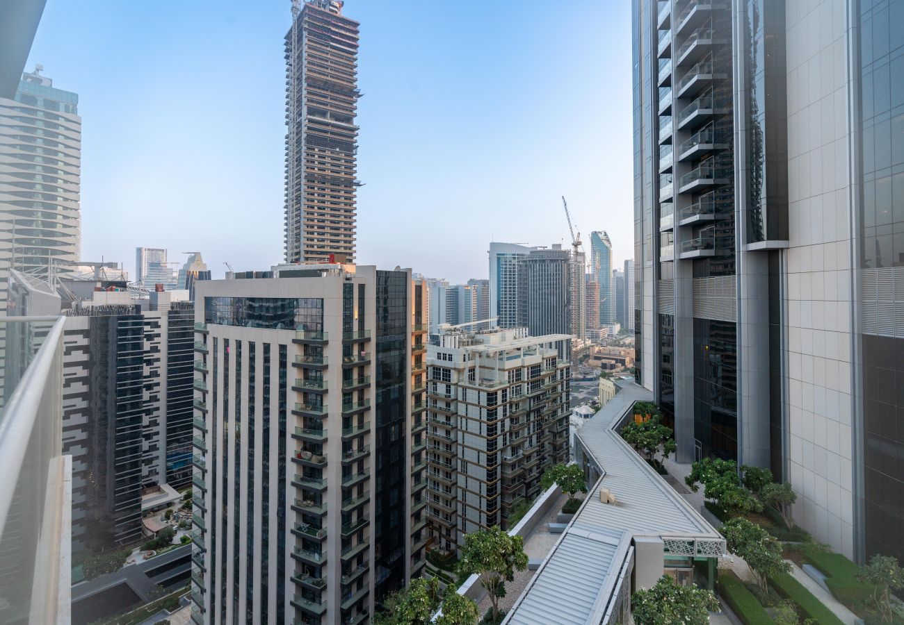 Ferienwohnung in Dubai - Luxurious 2BR with Stunning Burj Khalifa View