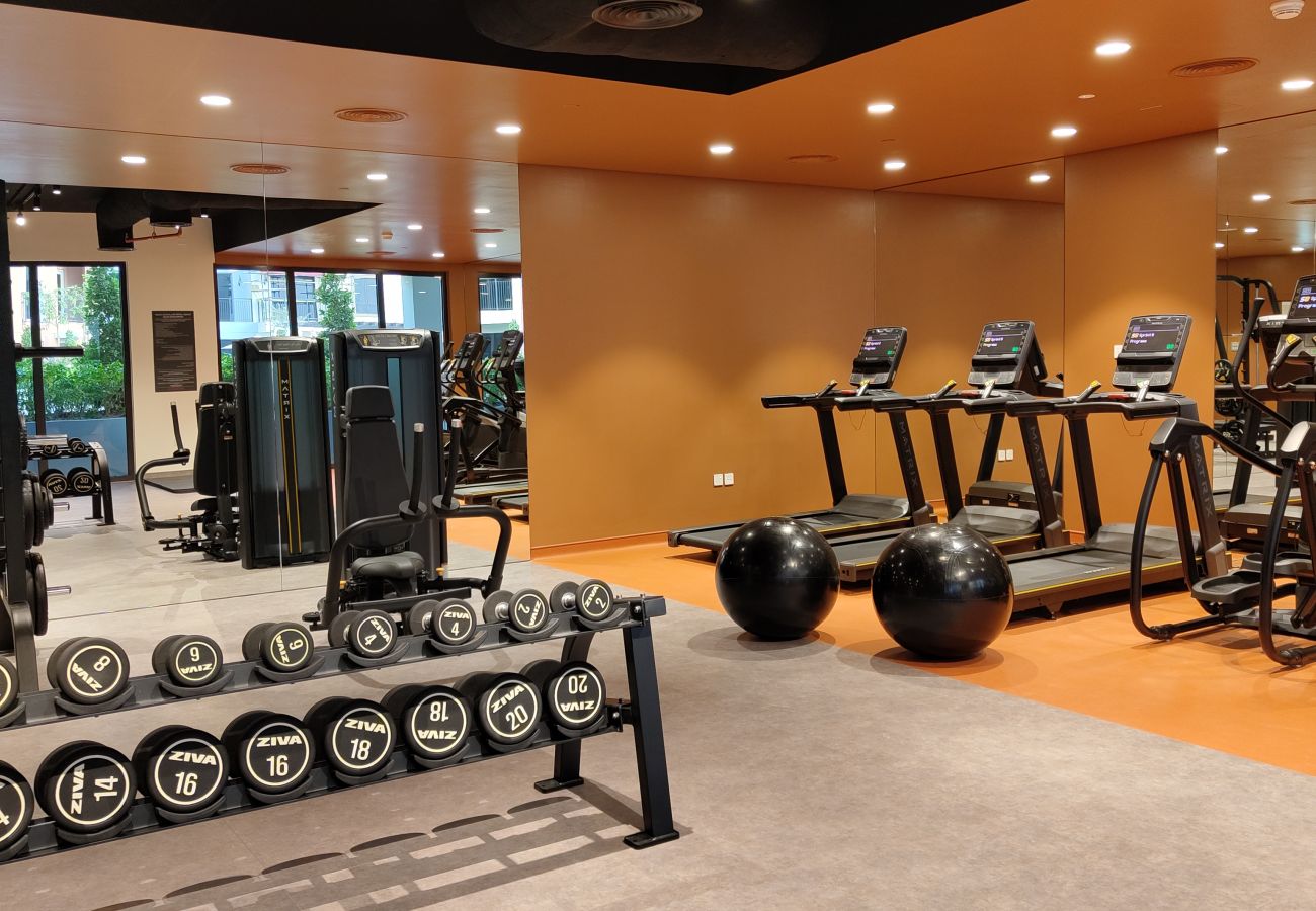 Ferienwohnung in Dubai - Seaside 1BR | Beach Access & Sunny Balcony | La Mer