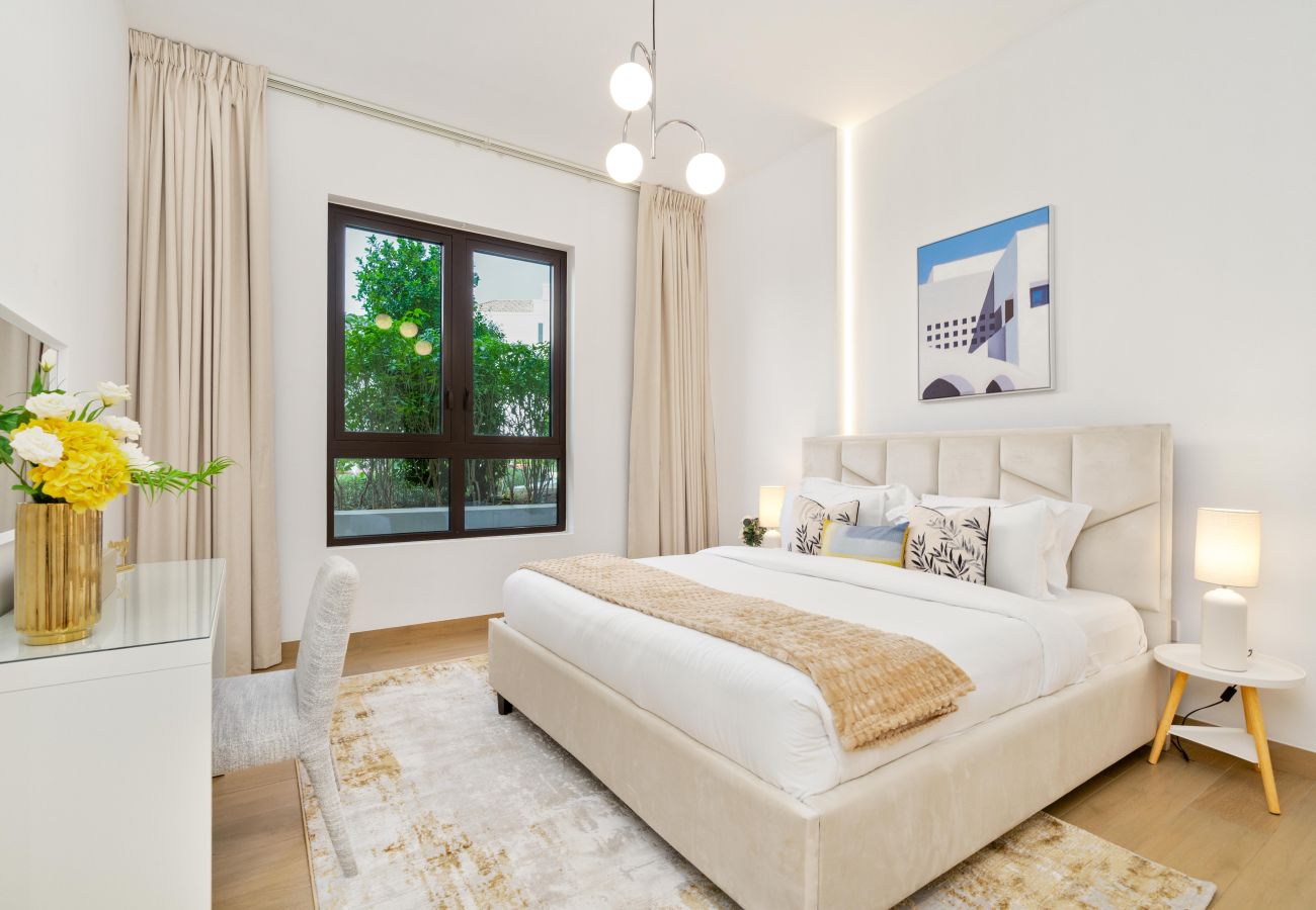 Apartamento en Dubai - Seaside 1BR | Beach Access & Sunny Balcony | La Mer