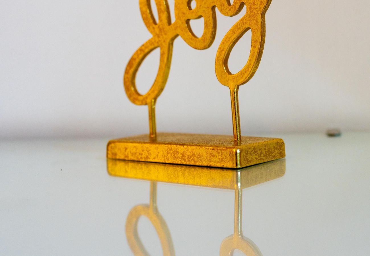 Appartement à Dubai - Seaside 1BR | Beach Access & Sunny Balcony | La Mer