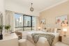 Apartment in Dubai - Stylish 1BR | Rooftop Pool | Next to JLT Metro