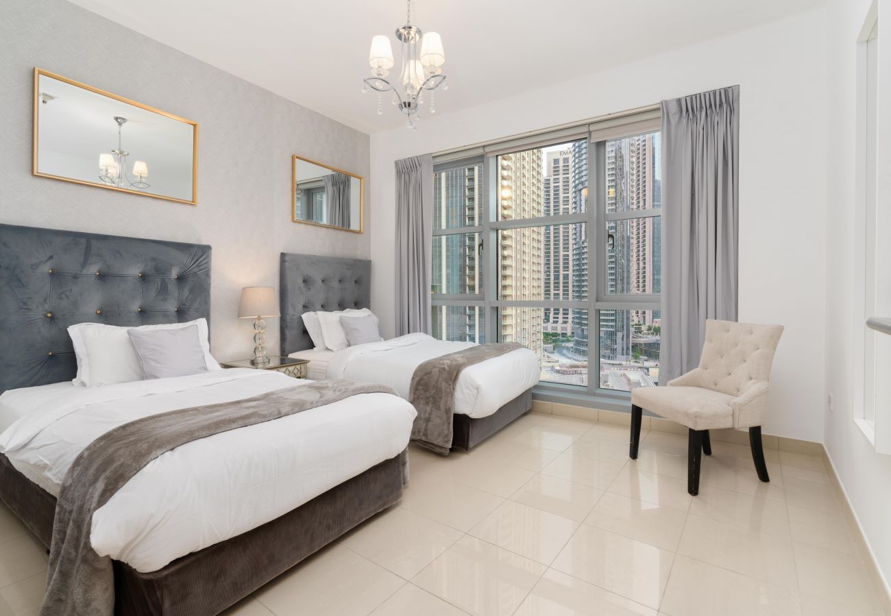 Apartment in Dubai -  Ultimate Stay / 3 Beds / Opera View