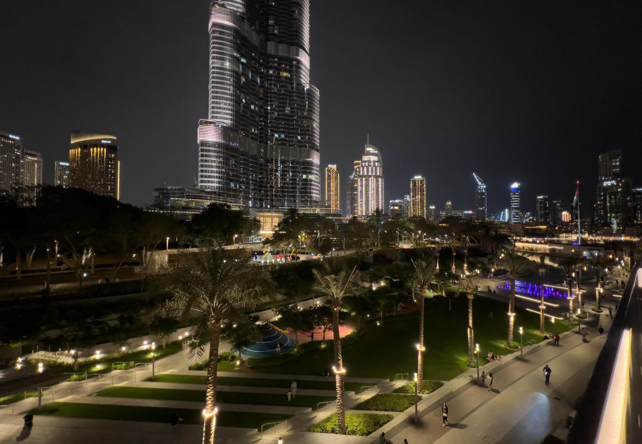 Apartment in Dubai - Luxury 2BR | Address Opera | Next to Burj Khalifa