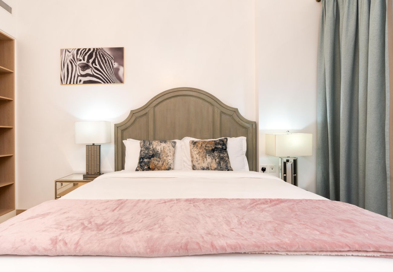 Apartment in Dubai - Stylish 1BR in La Mer | Partial Marina Views