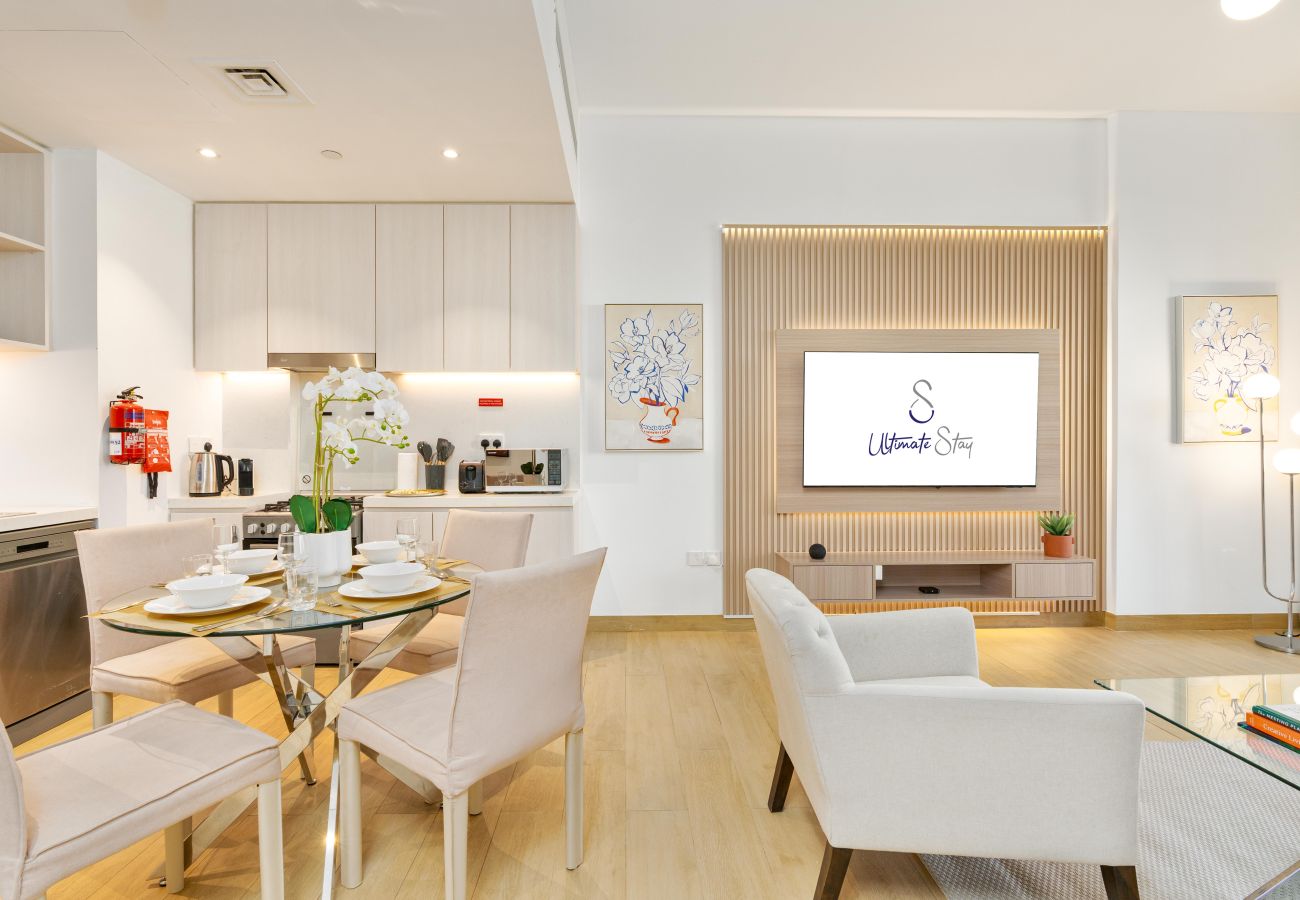 Apartment in Dubai - Seaside 1BR | Beach Access & Sunny Balcony | La Mer