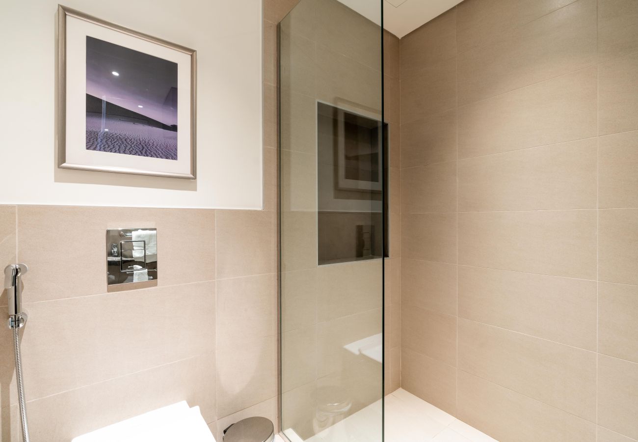 Апартаменты на Dubai - Luxury 2BR Downtown | Private Balcony Steam Room