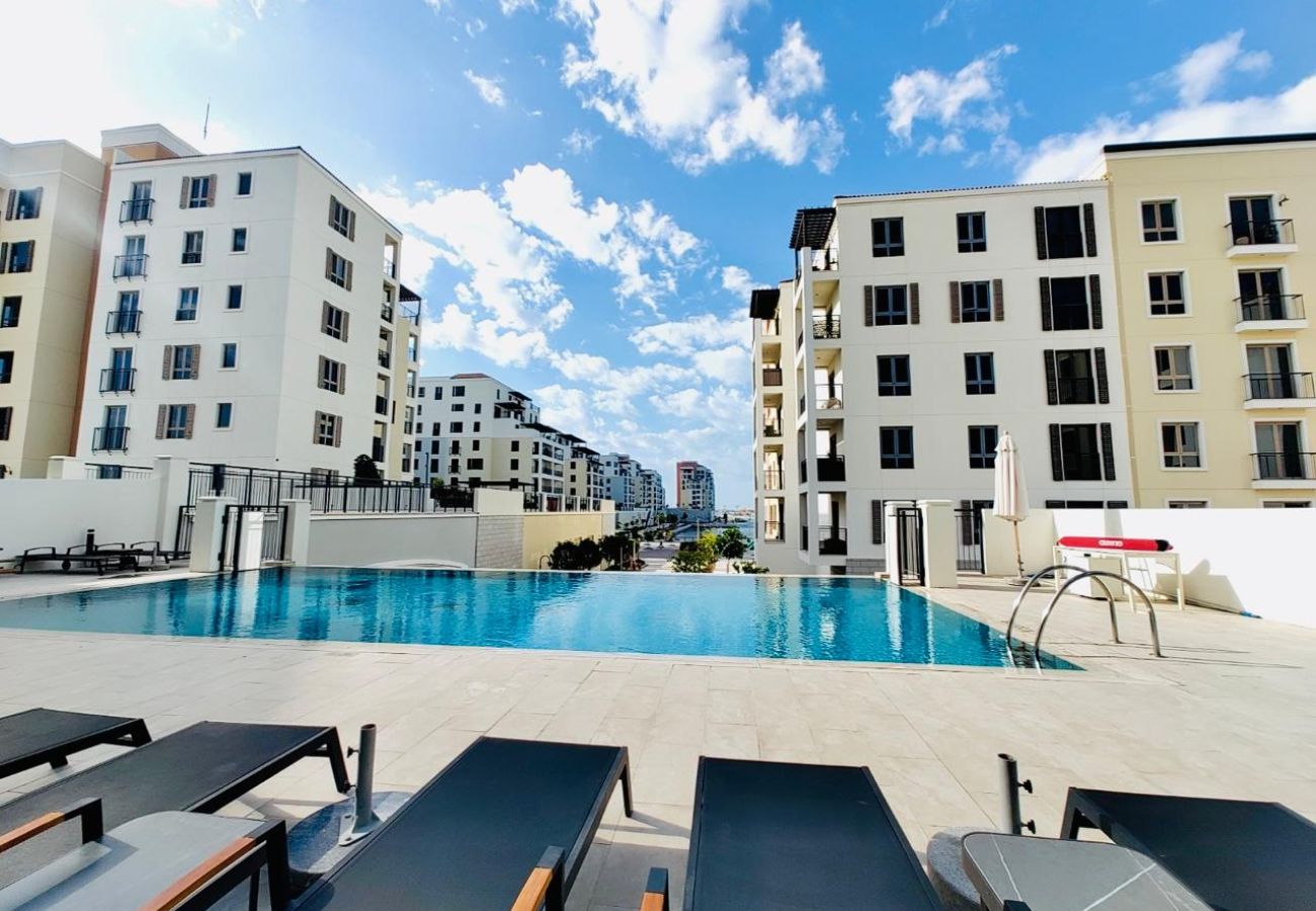 Апартаменты на Dubai - Seaside 1BR | Beach Access & Sunny Balcony | La Mer