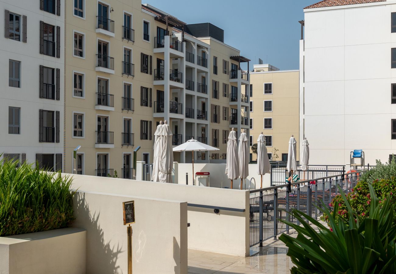 Апартаменты на Dubai - Seaside 1BR | Beach Access & Sunny Balcony | La Mer