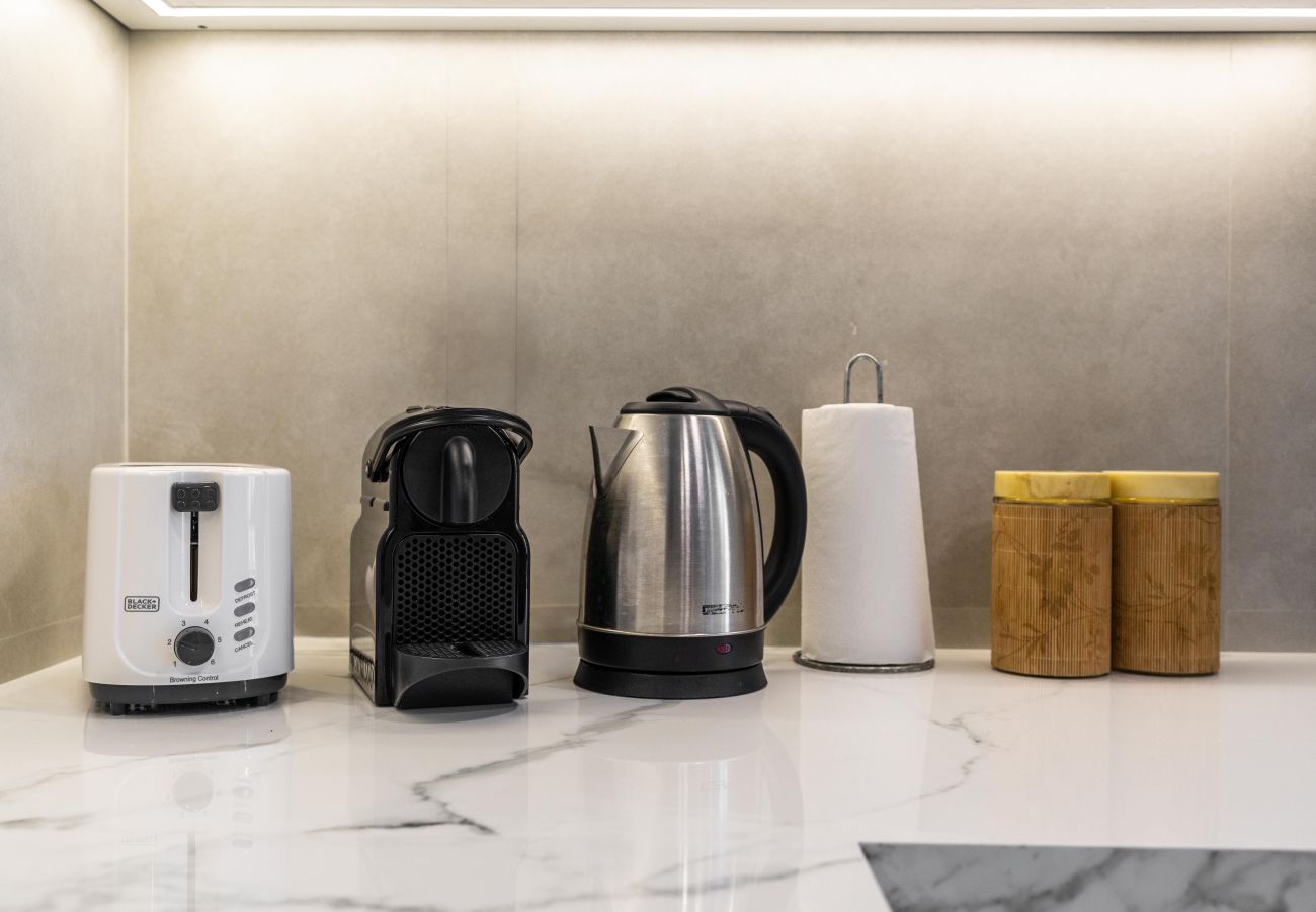 公寓 在 Dubai - JLT 设有 2 张床，交通便利，距离地铁站 3 分钟路程